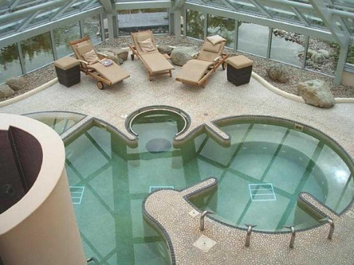 Wild Pheasant Hotel & Spa Llangollen Zewnętrze zdjęcie